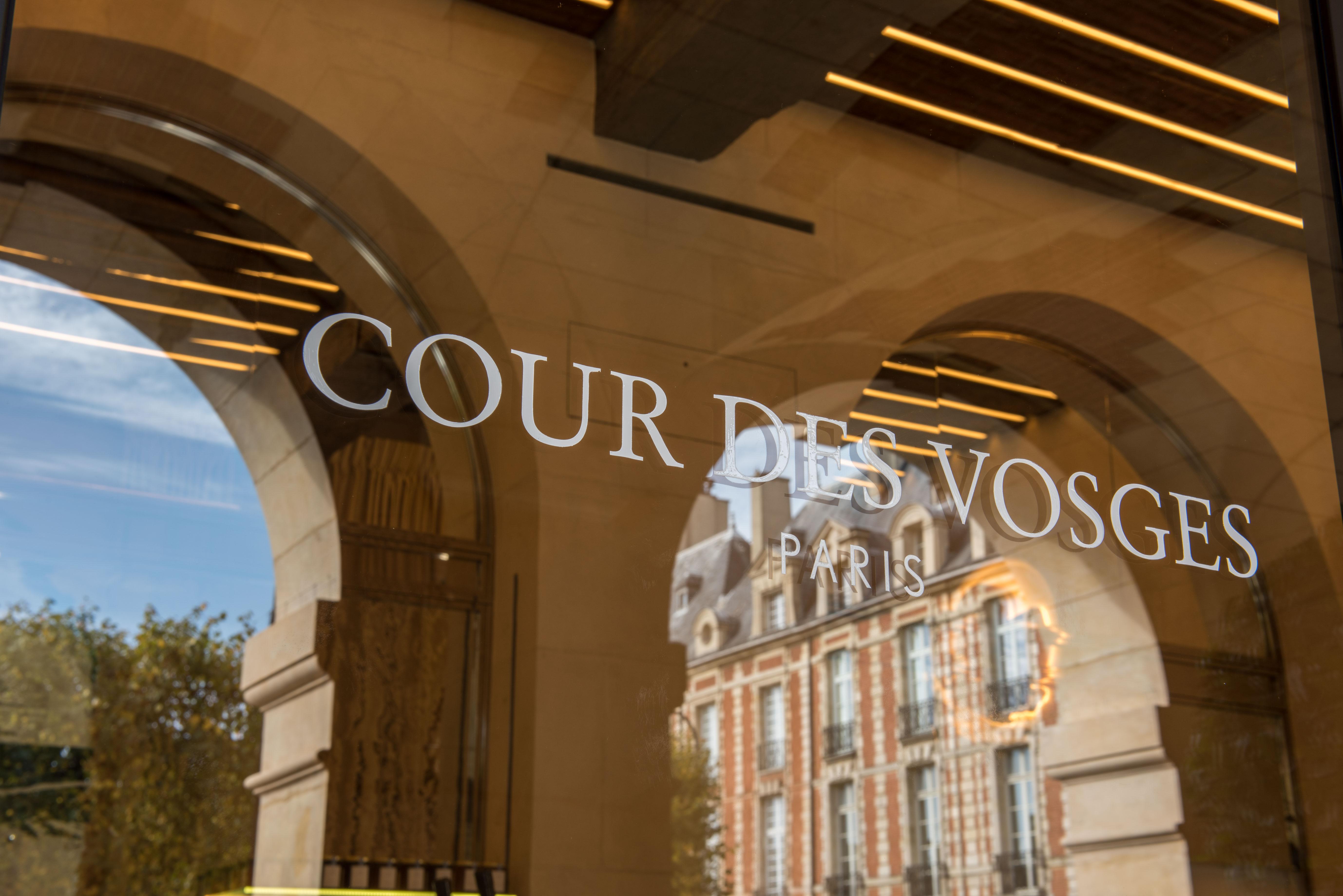 Cour Des Vosges - Evok Collection Hotel Parijs Buitenkant foto